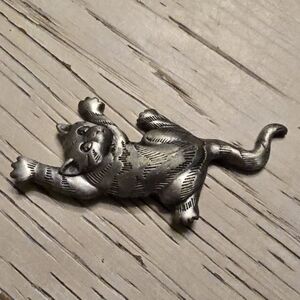 Silver Cat Brooch